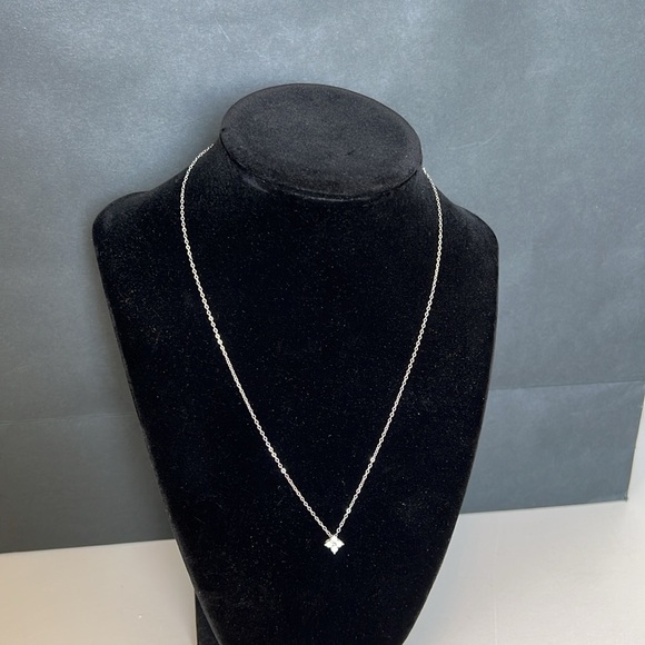 Elegant 925 Sterling Silver Gold and Silver Necklace - Picture 6 of 11